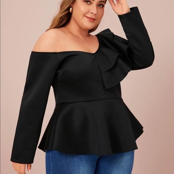 SHEIN Tops - 🛒Shein asymmetrical blouse 2x nwot